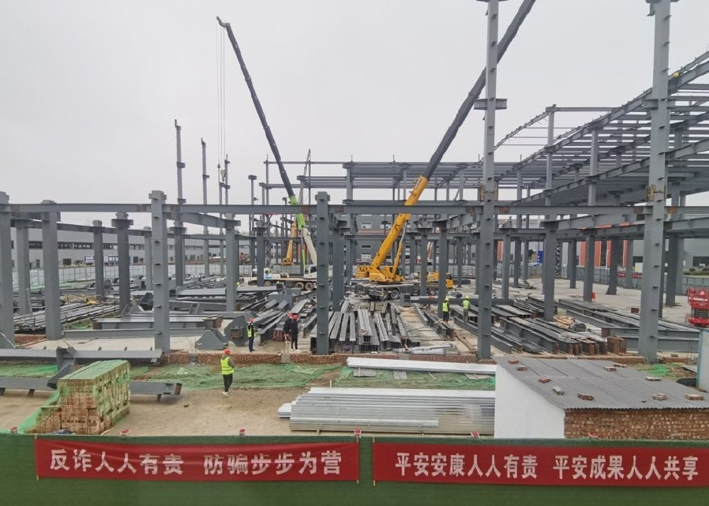 陕西安康：汉阴县疫情防必威 必威betway控不放松 复工复产稳发力(图1)